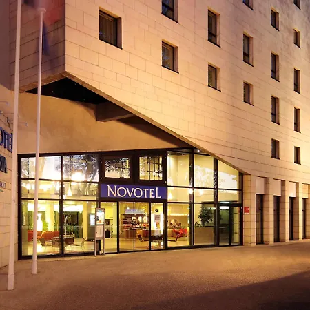 Novotel Atria Centre נים