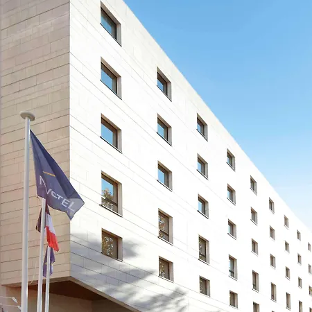 Novotel Atria Centre 4*