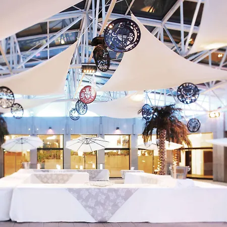 Novotel Atria Centre מלון נים
