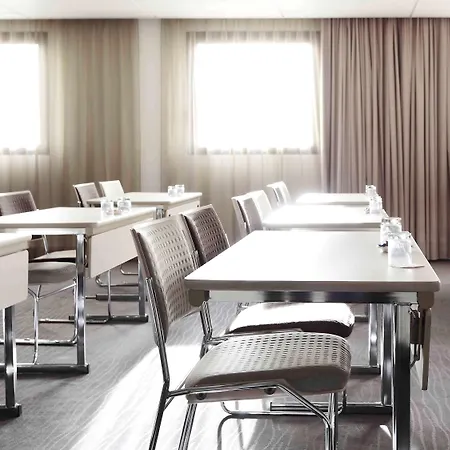 Hotel Novotel Atria Centre 4*