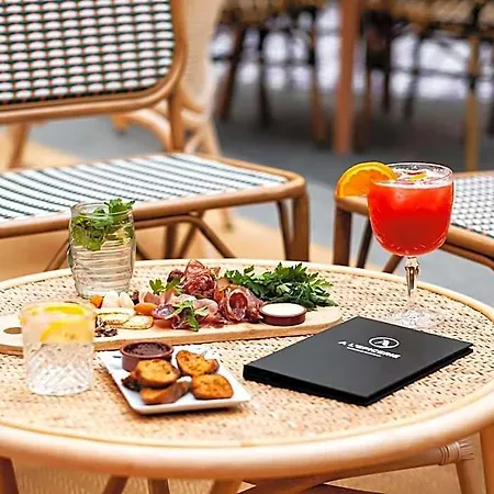 Hotel Novotel Atria Centre Nîmes