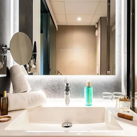 Hotell Novotel Atria Centre 4*