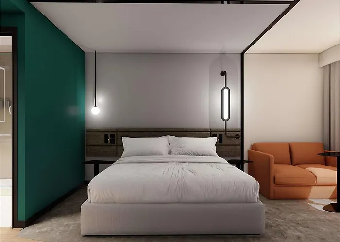 Novotel Atria Centre Hotel 4*