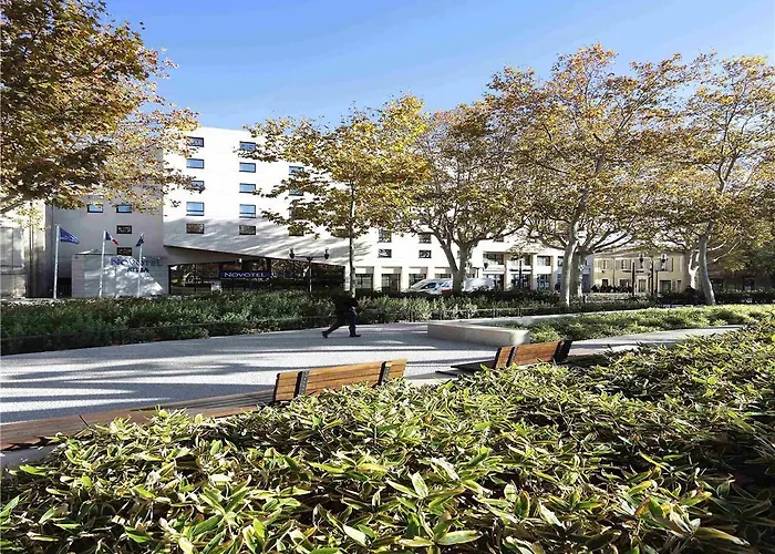 Novotel Atria Centre Hotel 4*