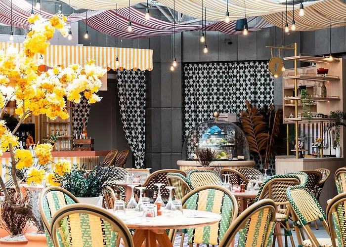 Novotel Atria Centre Hotel Nîmes