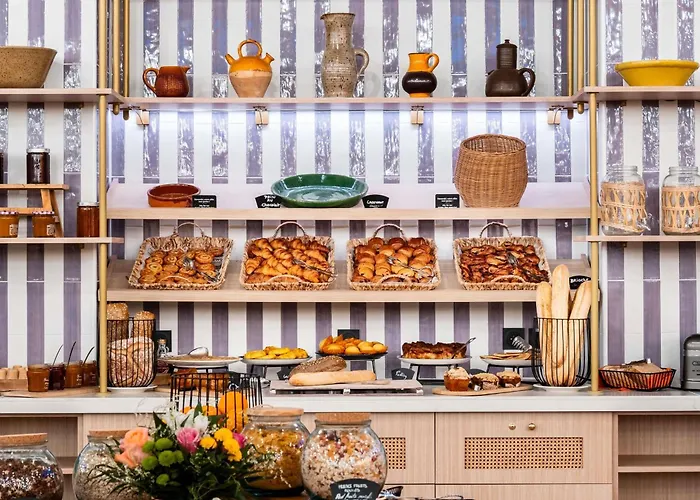 Hotel Novotel Atria Centre 4*